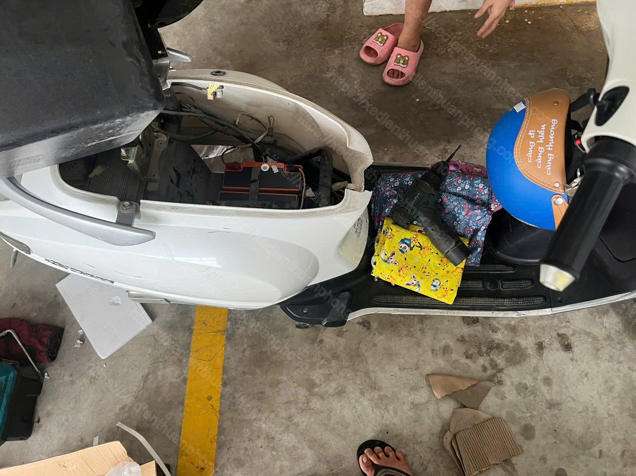 Dịch vụ sửa xe máy điện tại nhà Nhà Bè của Thuận Phong luôn được đánh giá cao về uy tín và tốc độ.